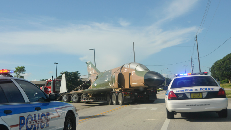 Illustration for article titled Behold the Weird Glory of Airplanes Driving on Roads